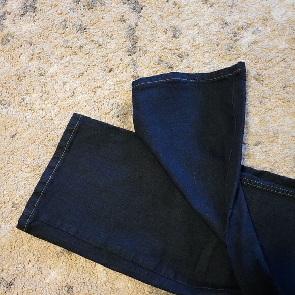 NWT Wrangler mens Big & Tall regular fit extremely darkwash jeans - Picture 9 of 10